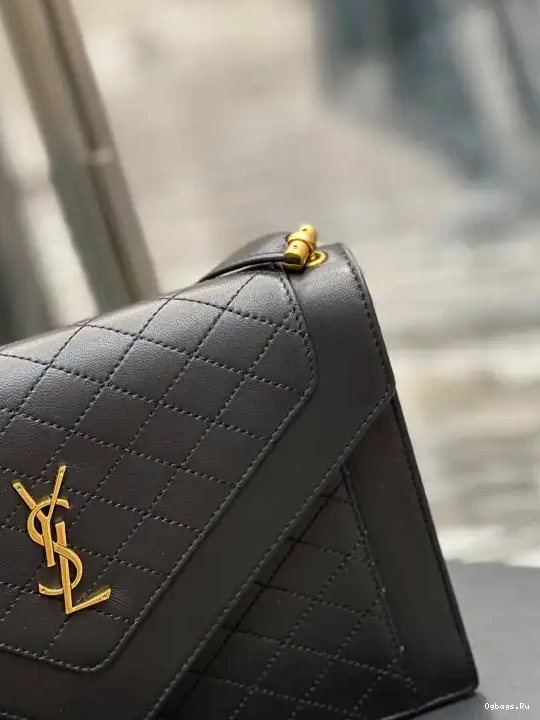 GABY YSL 0611